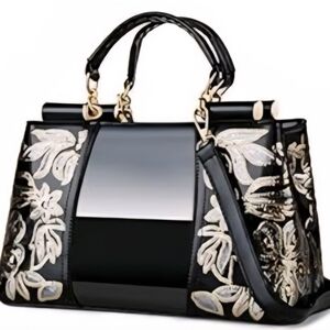 Nevenka Handbags in Patent Leather Purse